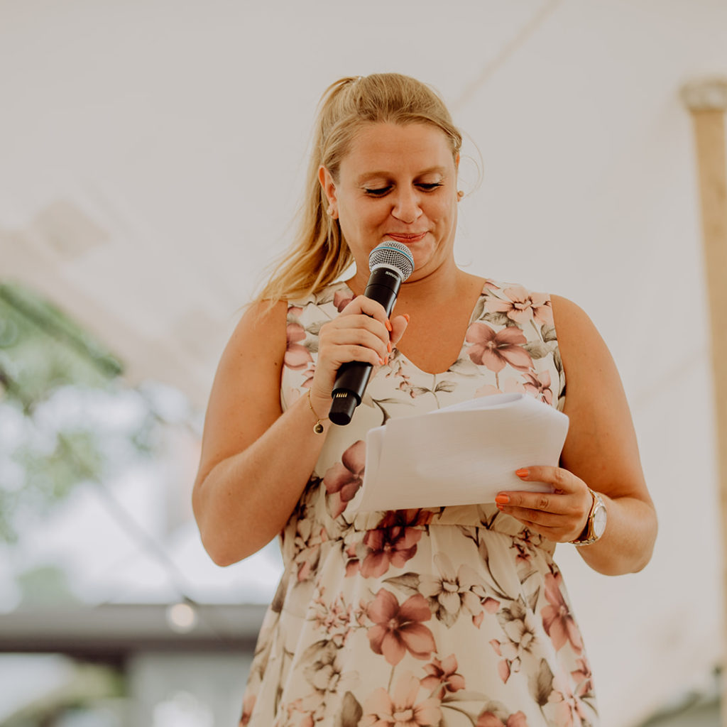 Trouwfeest ceremonie storytelling weddingplanner tenttrouw tent trouwen trouwlocatie België Event'L