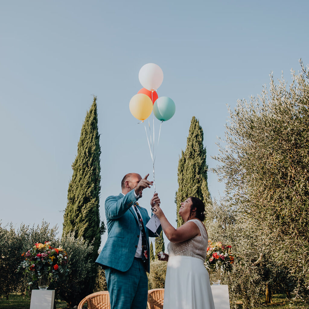 huwelijk in Italië door weddingplanner Event'L aan het gardameer met een ceremonie tussen de olijfbomen